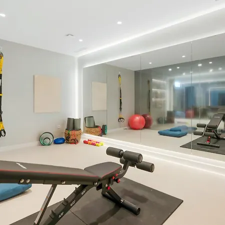 Vacation I Thyma, Brand-new Villa, Swimming-pool, Cinema And Bar, Minutes From The Marina And The * Marbella
