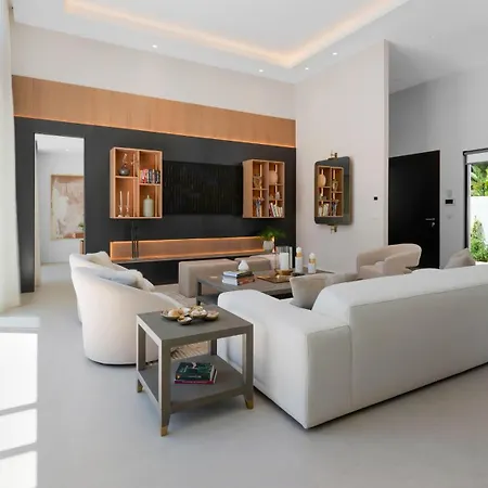 Villa Vacation I Thyma, Brand-new Villa, Swimming-pool, Cinema And Bar, Minutes From The Marina And The Marbella